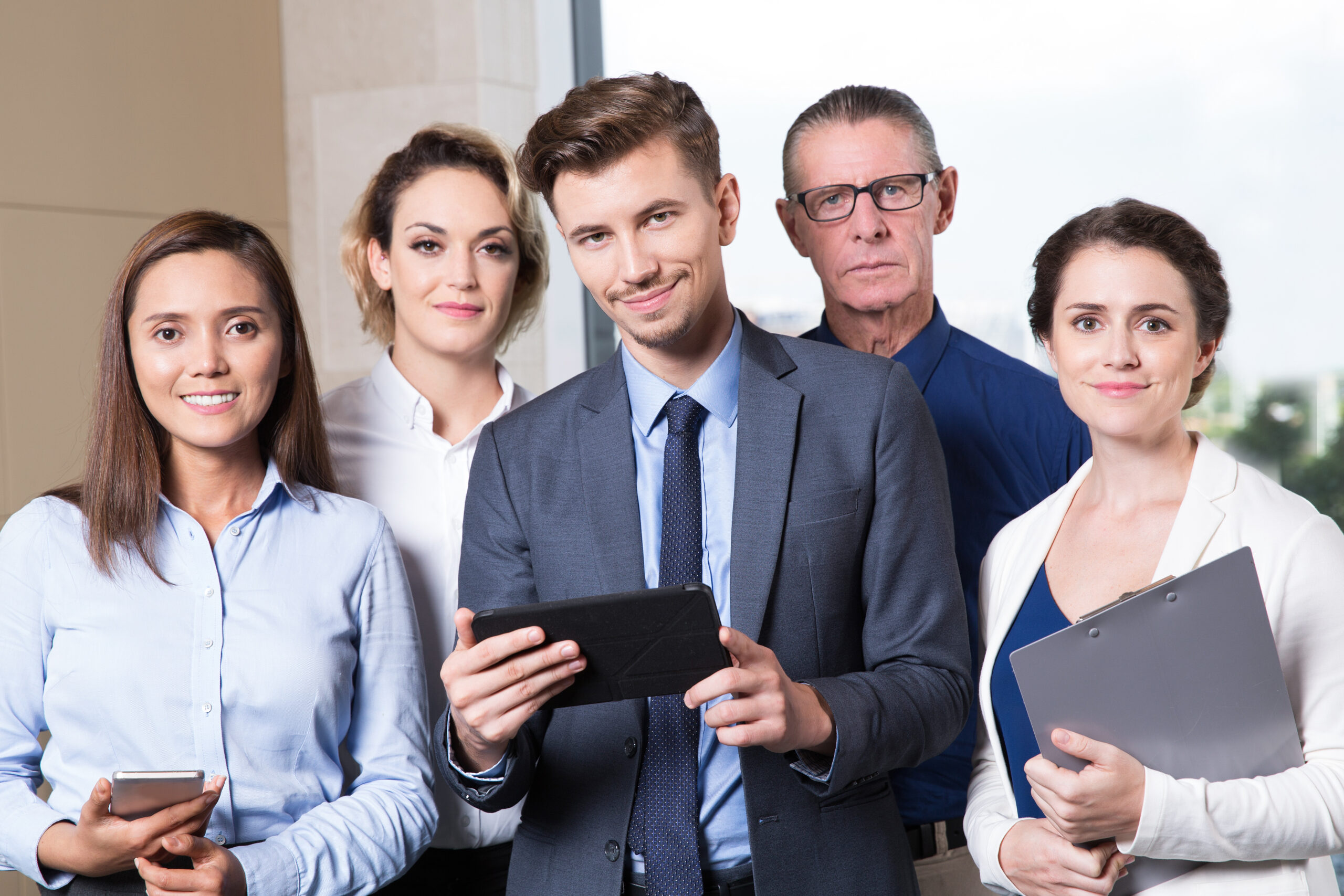 You are currently viewing Detailed Guide to Employer of Record (EOR) vs. Entity Establishment in Switzerland
