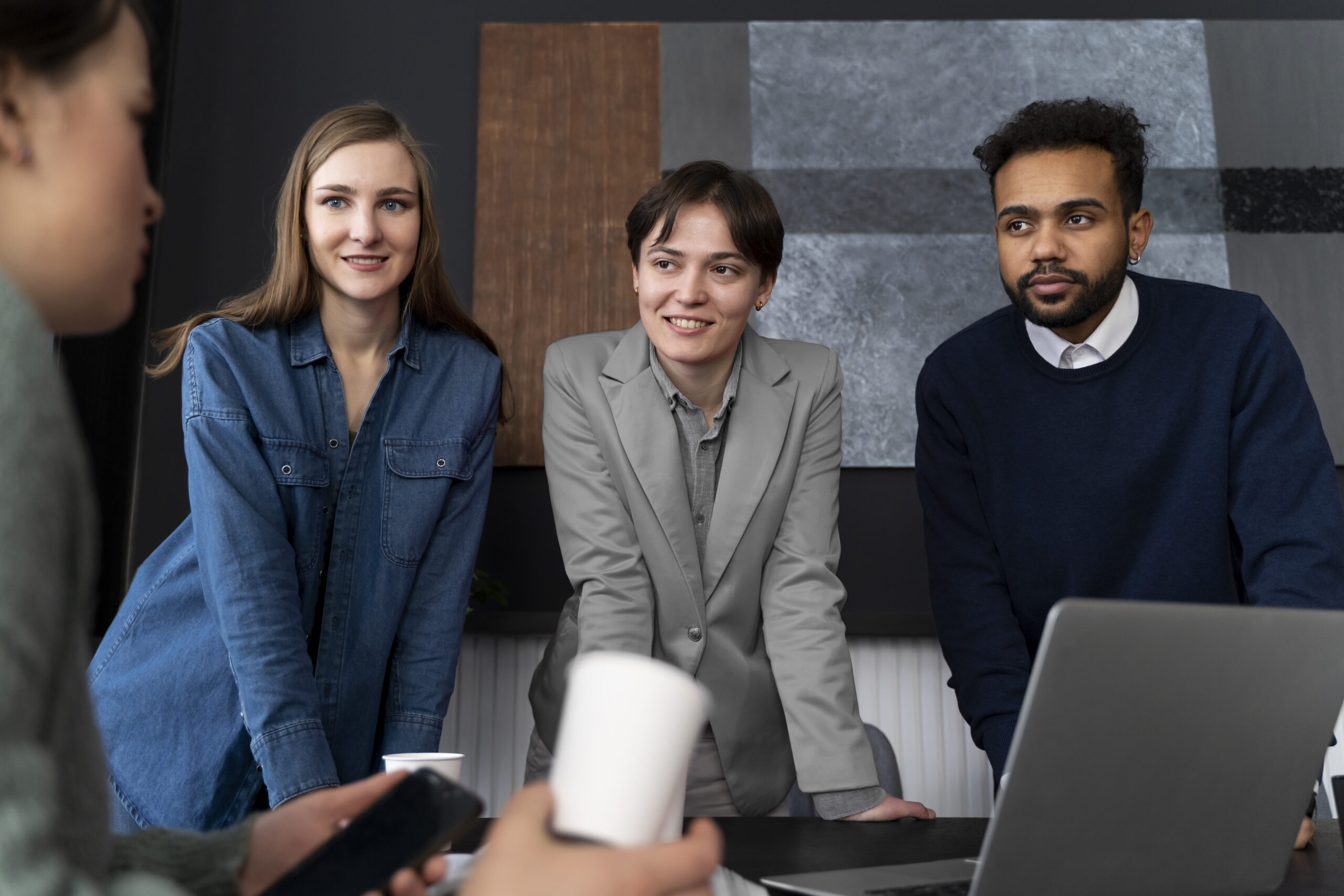You are currently viewing How to Select a HRIS: Key Steps to Choose the Right HR System for Your Business