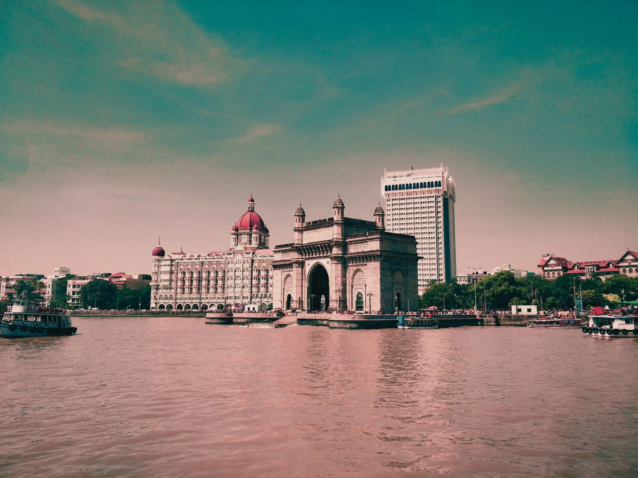 You are currently viewing How AI is Transforming Attendance Tracking: Features, Benefits, and Use Cases